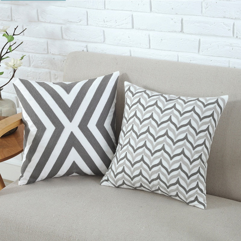 Emboridered Cushion Cover Grey Pink (45x45cm)